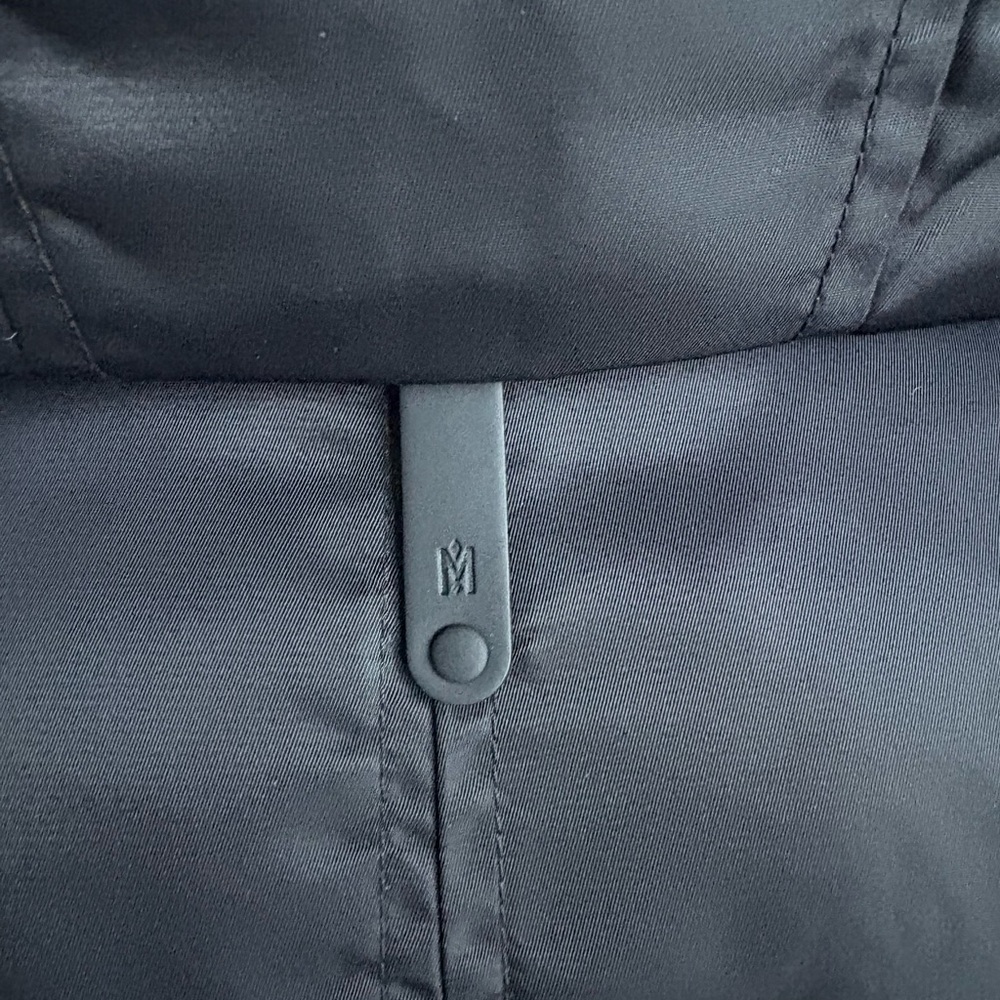 Mackage
Alana Tech Water Repellent 750 Fill Power Down Jacket, NEW - Picture 10 of 12